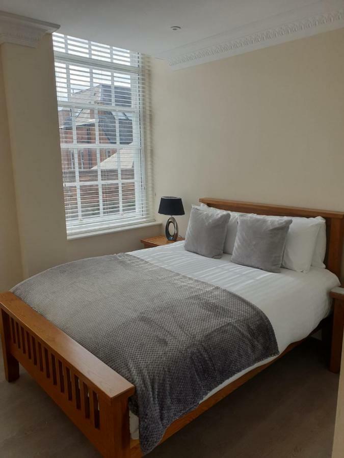 Birchover Juniper Court Nottingham Exterior photo
